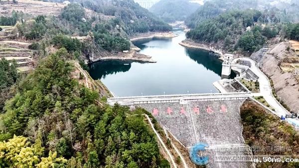 3f41b35d09264e5cbf3e456d3bb011f5_B_BASIC