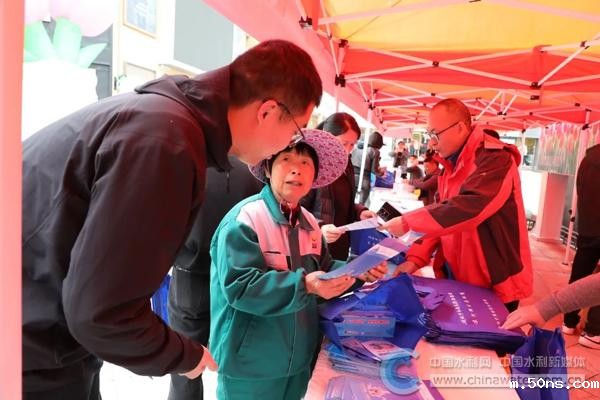 a4b9025d9fe0415482d45f760ed1000c_B_BASIC