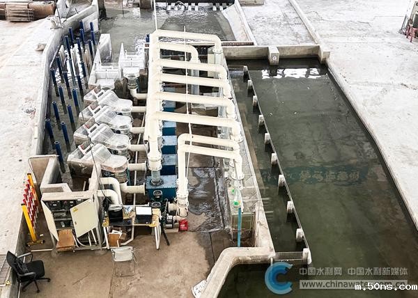 泵站整体物理模型 本报通讯员 许家炜 摄